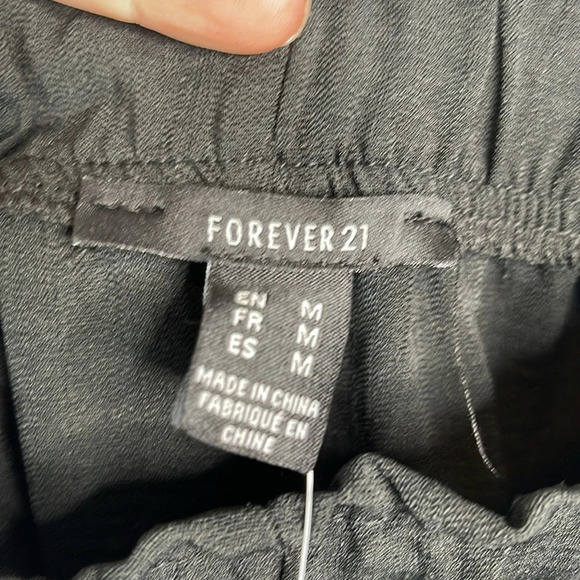 FOREVER 21 NWT Contemporary High Waist Wide Leg Pants Black Elastic Drawstring M - Picture 7 of 10